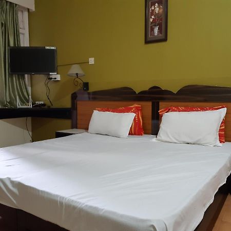 Palm Grove 1 Bhk Apartment At Candolim Beach With Free Wifi Exteriör bild